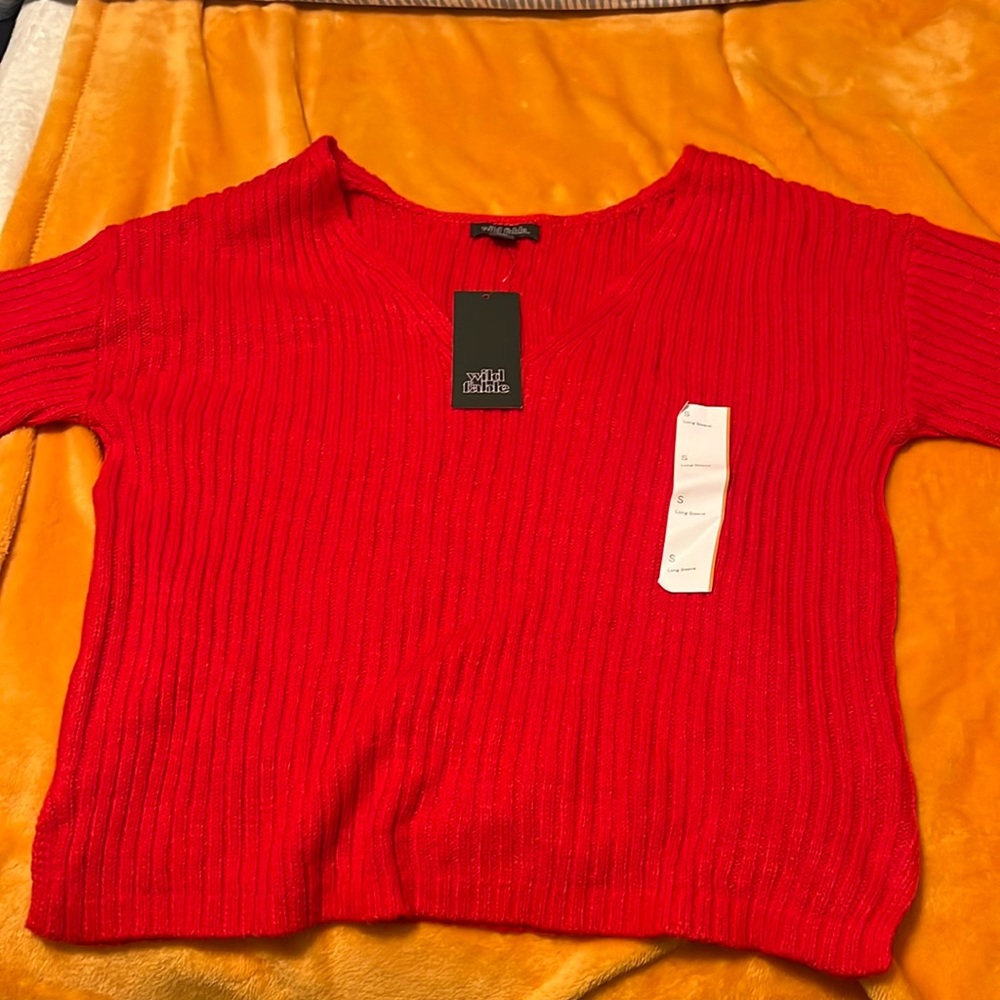 wild fable sweater size small
